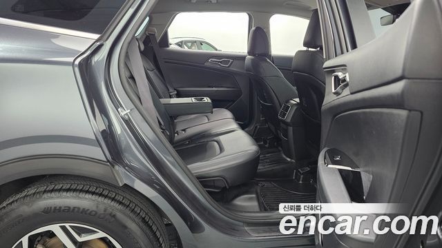 Kia Sportage 2023 — photo 17