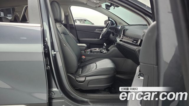 Kia Sportage 2023 — photo 16