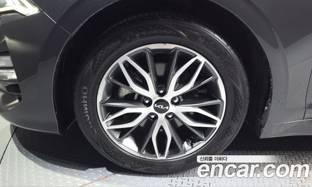 Kia K5 2023 — photo 5