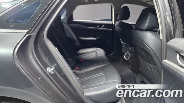 Kia K5 2023 — photo 18