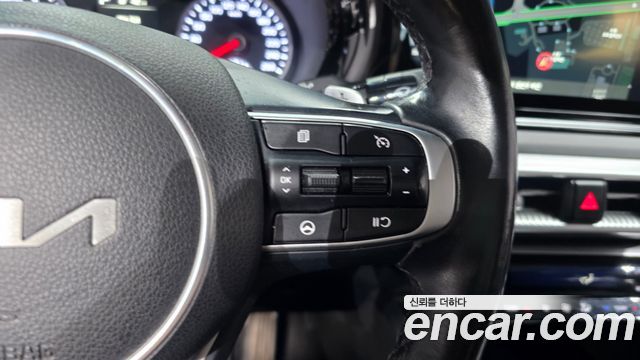 Kia K5 2023 — photo 34