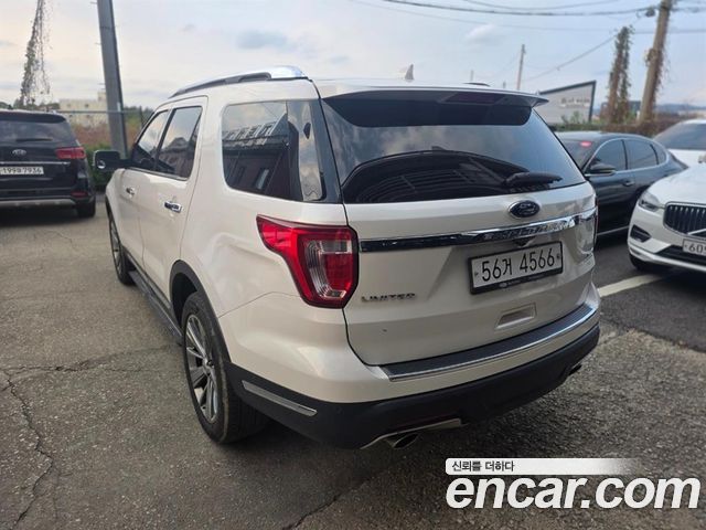 Ford Explorer 2018 — photo 3