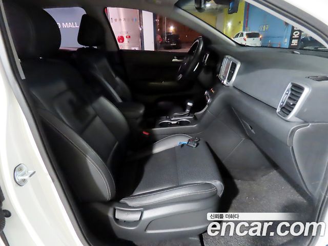 Kia Sportage 2019 — photo 8