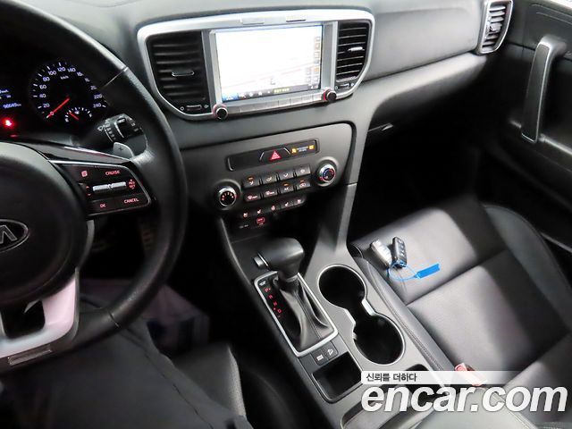 Kia Sportage 2019 — photo 11