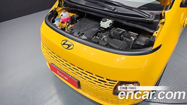 Hyundai Staria 2023 — photo 6