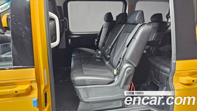 Hyundai Staria 2023 — photo 18