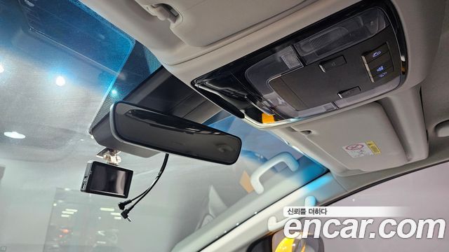 Hyundai Staria 2023 — photo 26