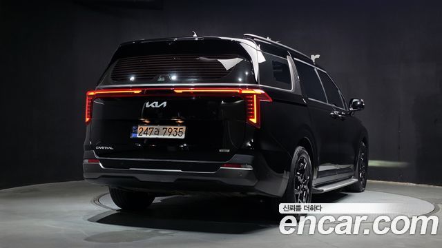Kia Canival 2025 — photo 2