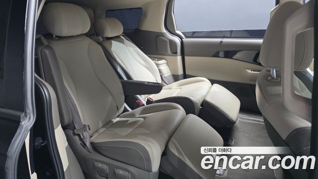 Kia Canival 2025 — photo 17