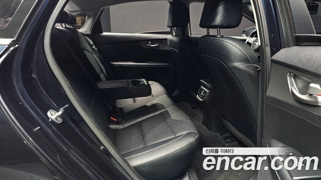 Kia K3 2019 — photo 17