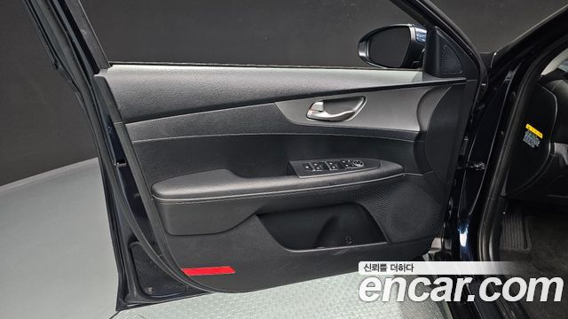 Kia K3 2019 — photo 14