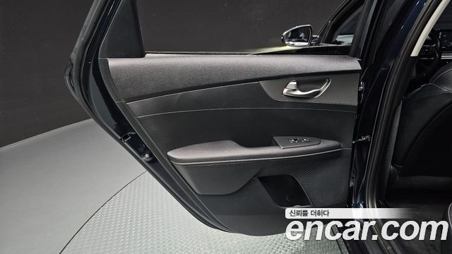 Kia K3 2019 — photo 15
