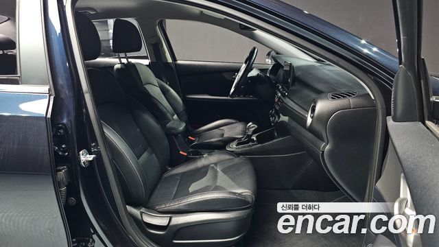 Kia K3 2019 — photo 16