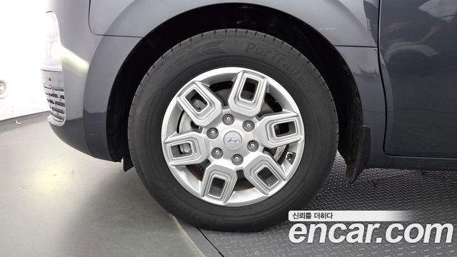 Hyundai Staria 2023 — photo 5