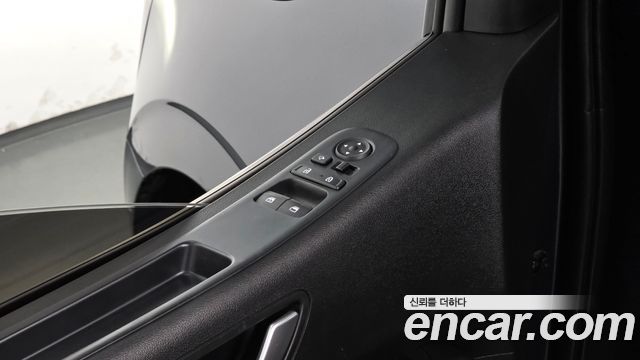 Hyundai Staria 2023 — photo 16