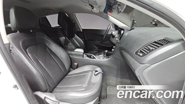 Kia K5 2012 — photo 10