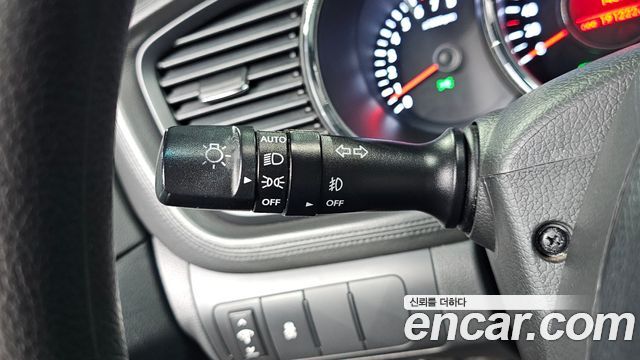 Kia K5 2012 — photo 12
