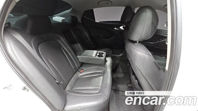 Kia K5 2012 — photo 18