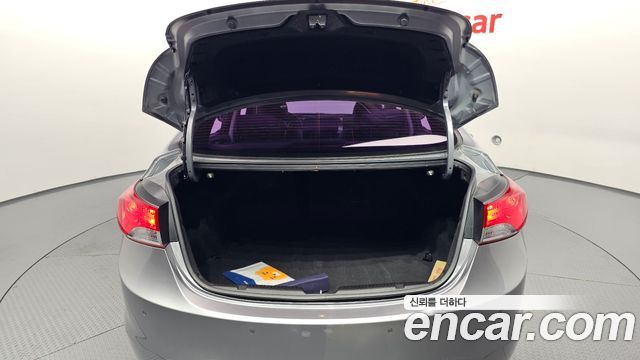 Hyundai AVANTE 2014 — photo 26