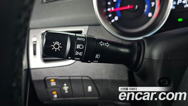 Hyundai AVANTE 2014 — photo 30