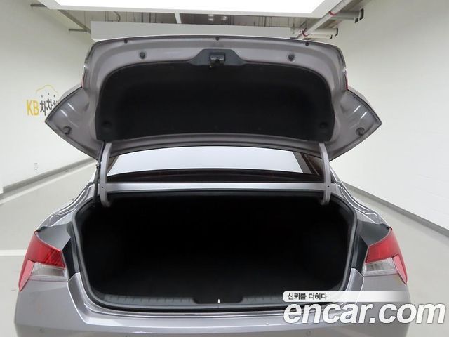 Hyundai AVANTE 2023 — photo 5
