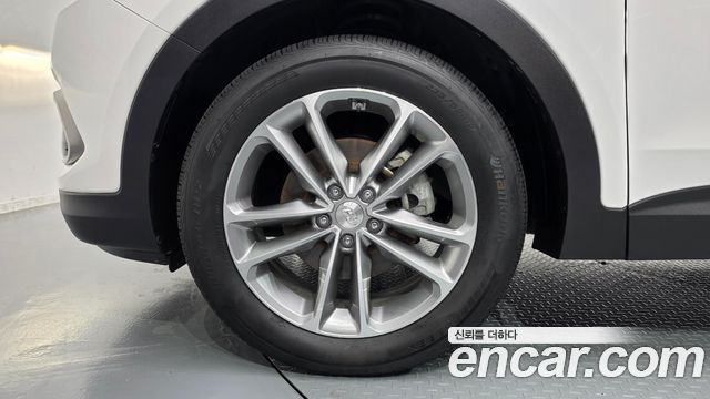 Hyundai Santafe 2017 — photo 5