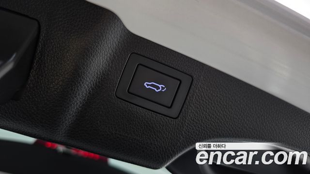 Hyundai Santafe 2017 — photo 16