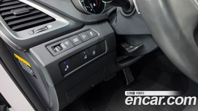 Hyundai Santafe 2017 — photo 20