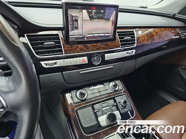 Audi A8 2015 — photo 10