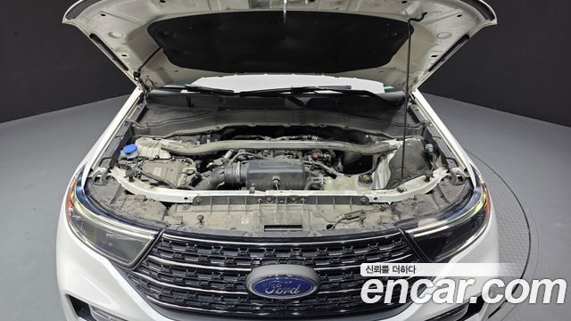Ford Explorer 2021 — photo 6