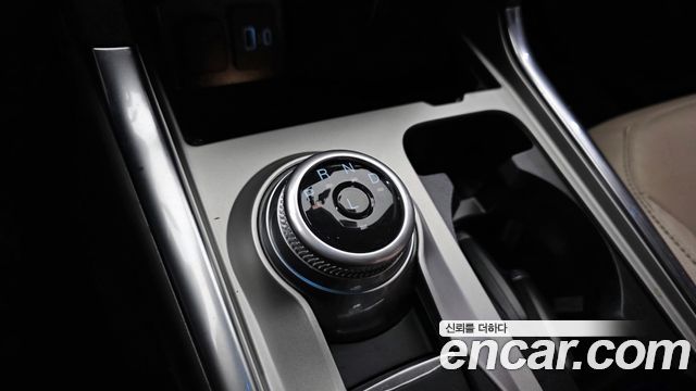 Ford Explorer 2021 — photo 12