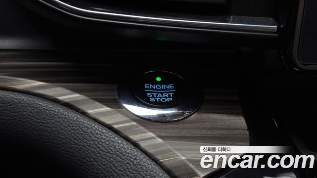 Ford Explorer 2021 — photo 26