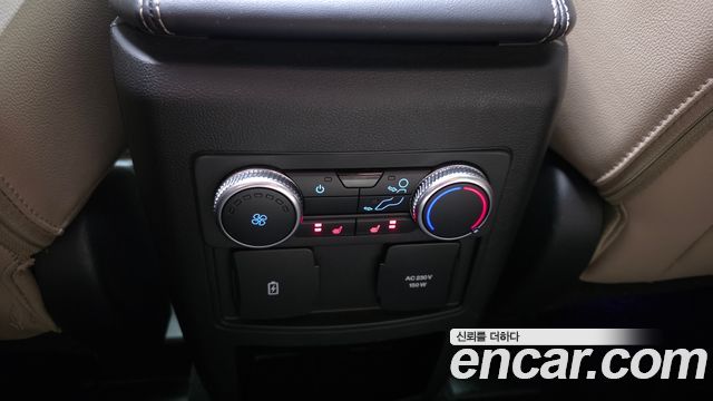 Ford Explorer 2021 — photo 29