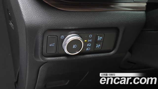 Ford Explorer 2021 — photo 30