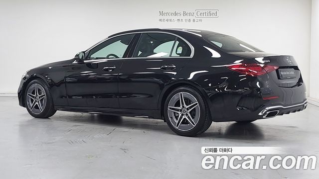 Mercedes-Benz C-Class 2026 — photo 2