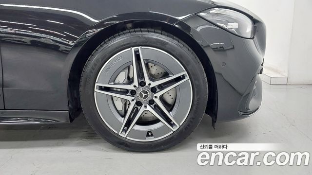 Mercedes-Benz C-Class 2026 — photo 5