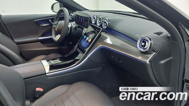 Mercedes-Benz C-Class 2026 — photo 9