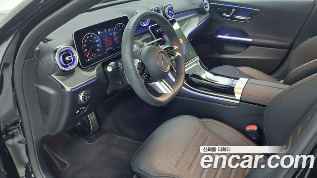 Mercedes-Benz C-Class 2026 — photo 14