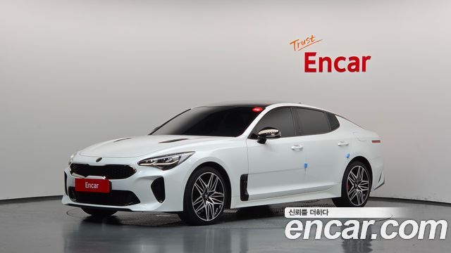 Kia Stinger 2019 — photo 1