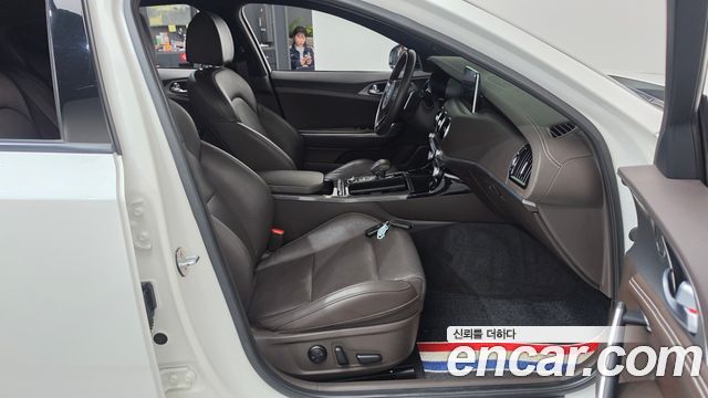 Kia Stinger 2019 — photo 16