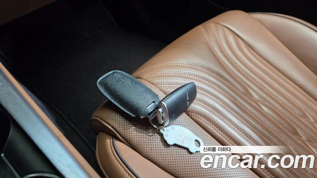 Genesis G80 2022 — photo 21
