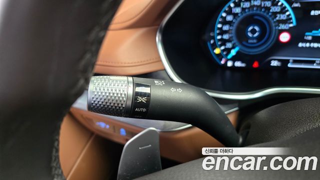 Genesis G80 2022 — photo 26