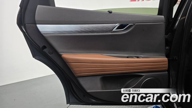 Genesis G80 2022 — photo 15
