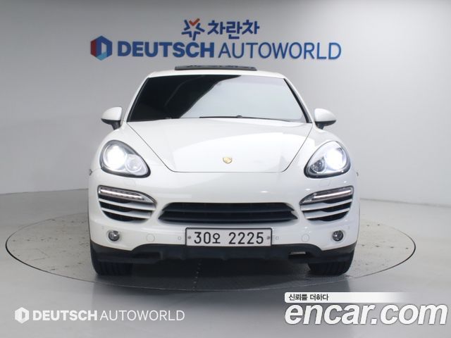 Porsche Cayenne 2011 — photo 3