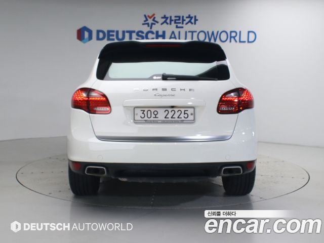 Porsche Cayenne 2011 — photo 4