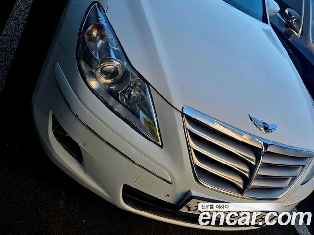 Hyundai Genesis 2010 — photo 3