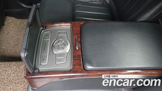Hyundai Genesis 2010 — photo 11