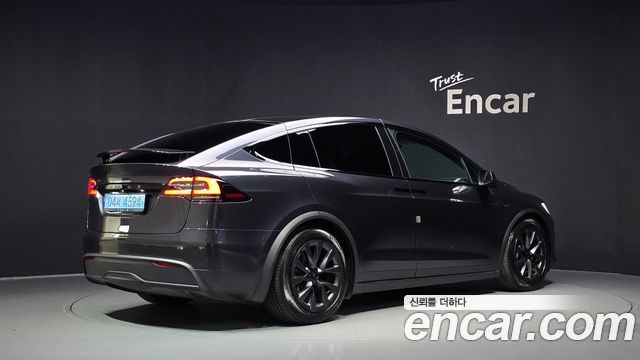Tesla Model X 2024 — photo 2