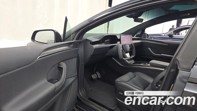 Tesla Model X 2024 — photo 10