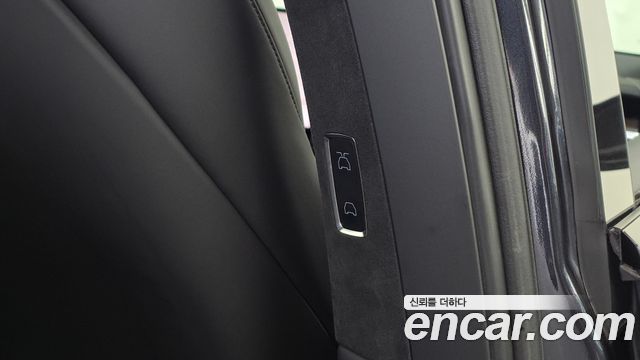 Tesla Model X 2024 — photo 18